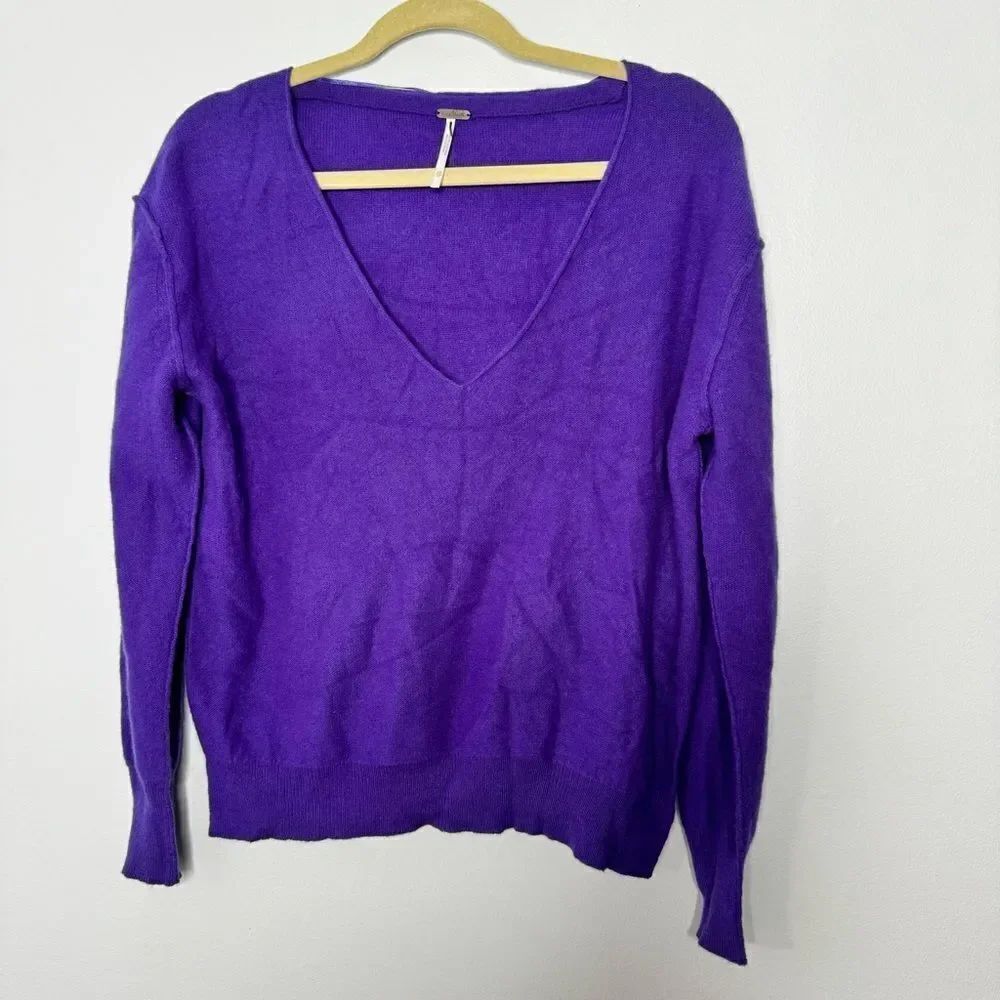 Free people 100% cashmere sweater size XS